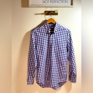 Vineyard Vines, men’s button up, plaid
